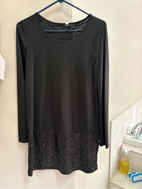 KENSIE black Long-Sleeve Sequin Hem Dress